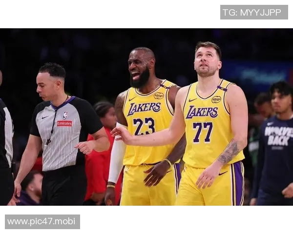 [2026年02月07日]湖人逆转终结76人五连胜，里夫斯35分替补闪耀，东契奇伤退引关注